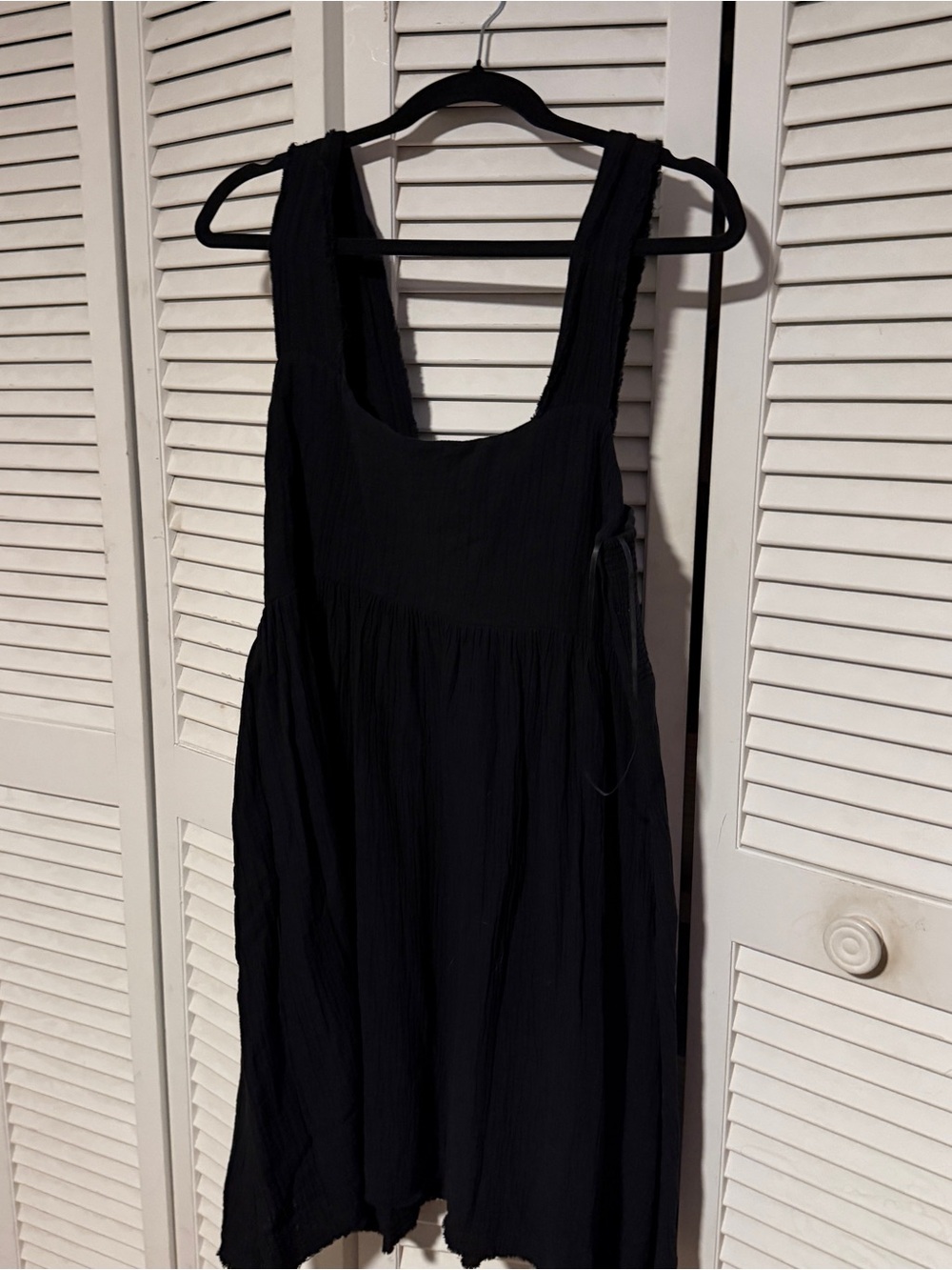 Women’s Black Sleeveless Sundress